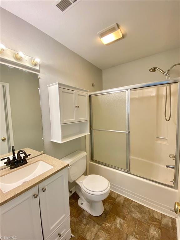 955 Ridgeview Avenue Winston-Salem, NC 27127 - Photo 9 of 16 Primary Bathroom