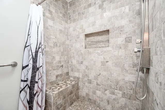 $275,000 | 2115 Barrington Pl Drive, Sugar Land, TX 77478