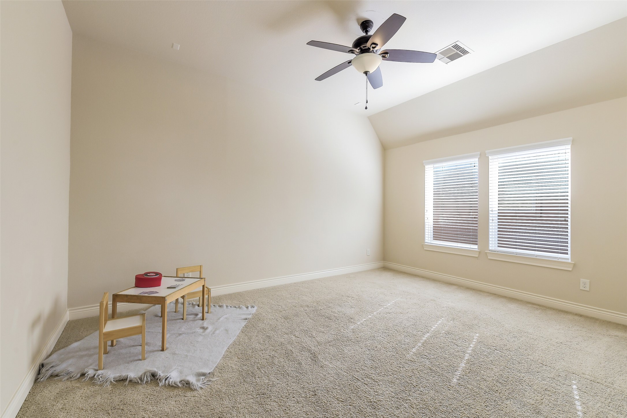 27906 Colonial Point Drive Katy, TX 77494 - Photo 28 of 39 a living room with a couch