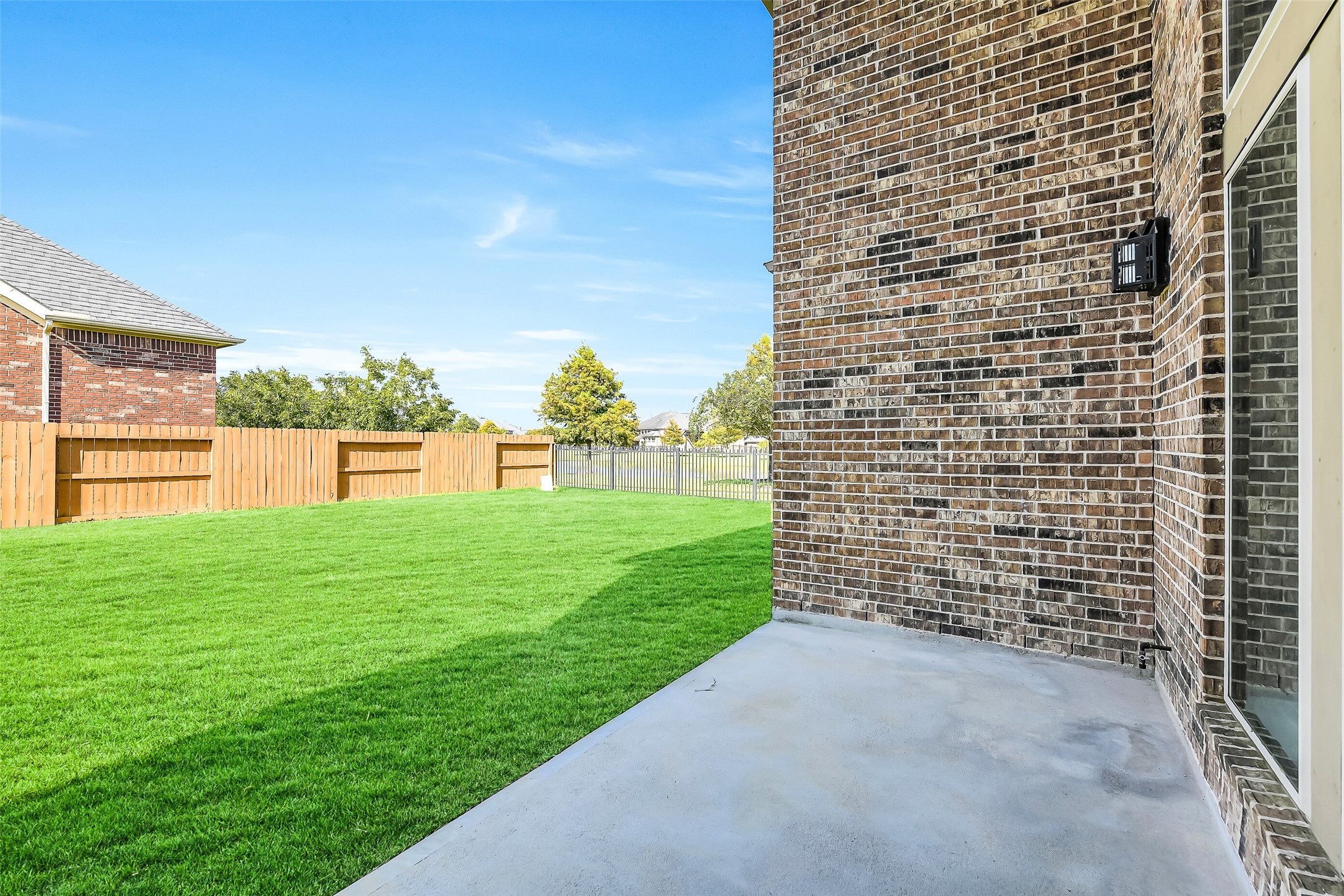 27906 Colonial Point Drive Katy, TX 77494 - Photo 37 of 39 a view of outdoor space and yard