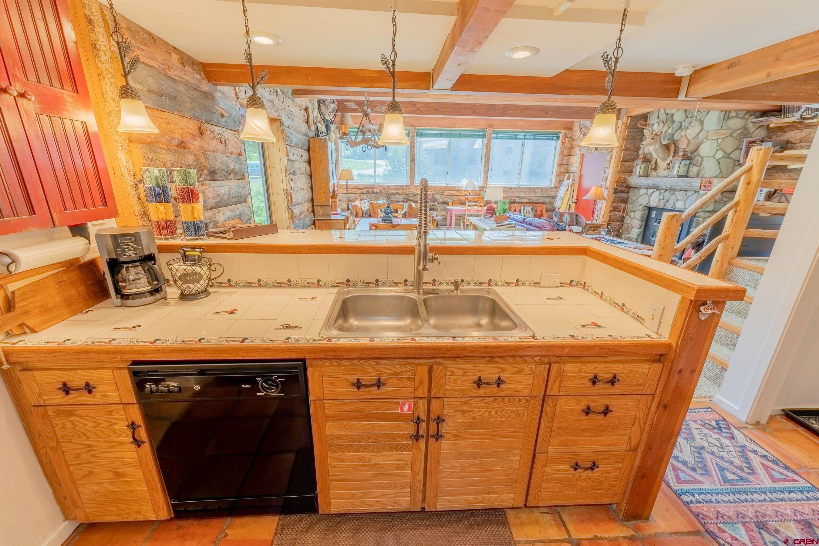 11 Hunter Hill Road, Unit 403 Crested Butte, CO 81225 - Photo 16 of 35 Gallery Image 16