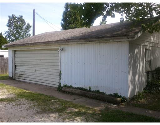 6866 1st Road Bremen, IN 46506 - Photo 3 of 6