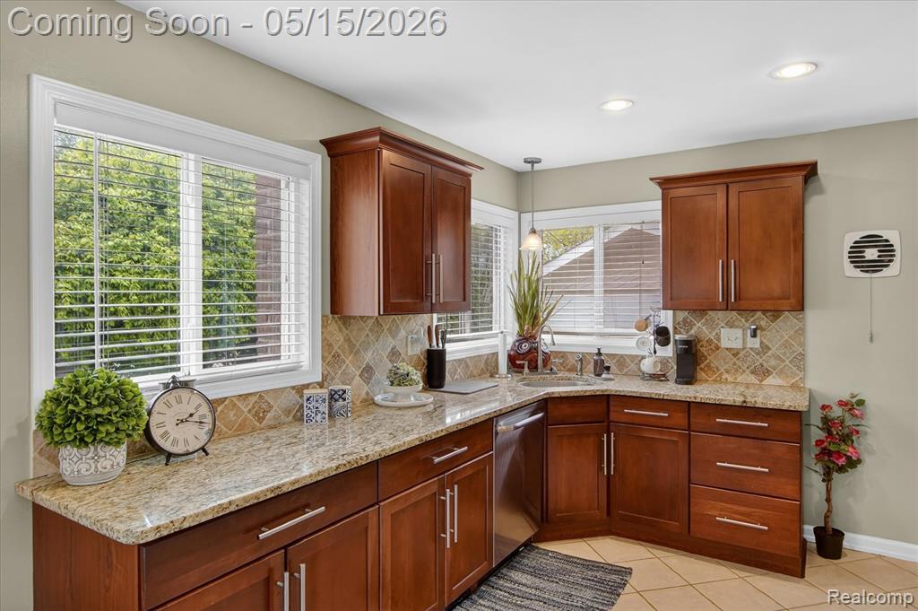 31775 Marblehead Road Farmington, MI 48336 - Photo 28 of 43