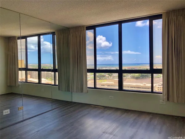 $1,850 | 5333 Likini Street, Unit 2101, Honolulu, HI 96818