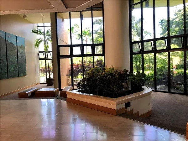 $1,850 | 5333 Likini Street, Unit 2101, Honolulu, HI 96818