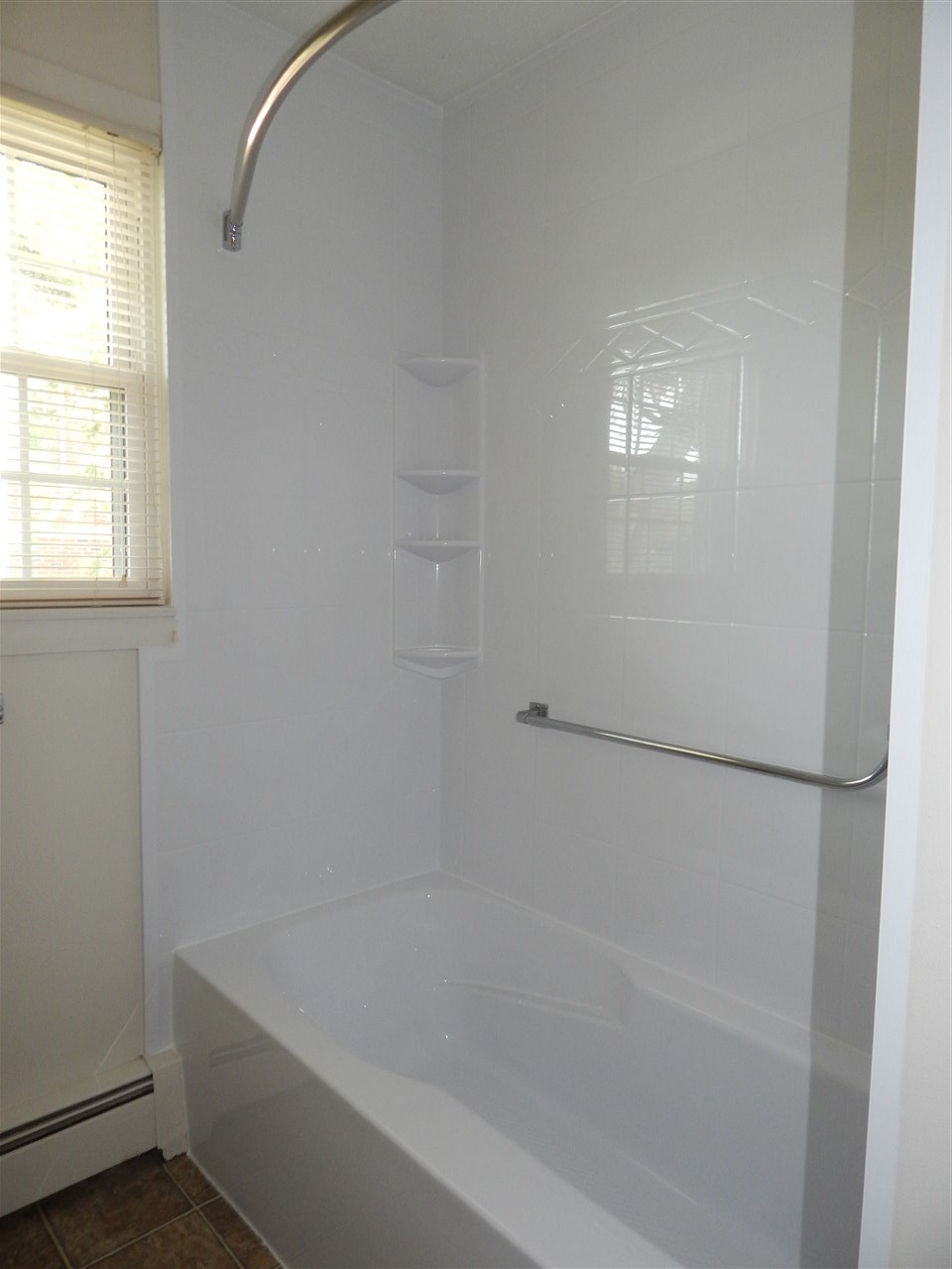 89 Winnacunnet Road, Unit 3 Hampton, NH 03842 - Photo 15 of 21 Gallery Image 15