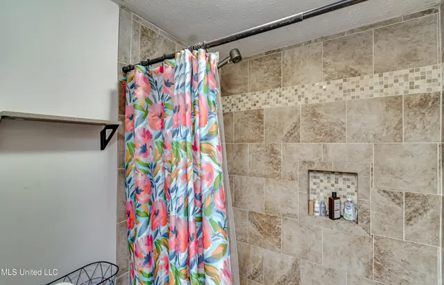 $190,000 | 5925 Scotland Road, Bentonia, MS 39040