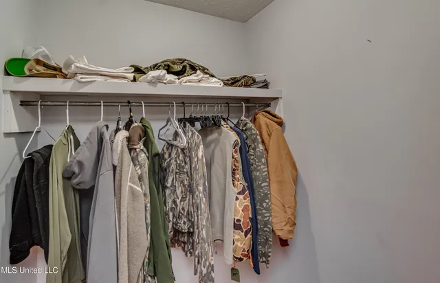 $190,000 | 5925 Scotland Road, Bentonia, MS 39040