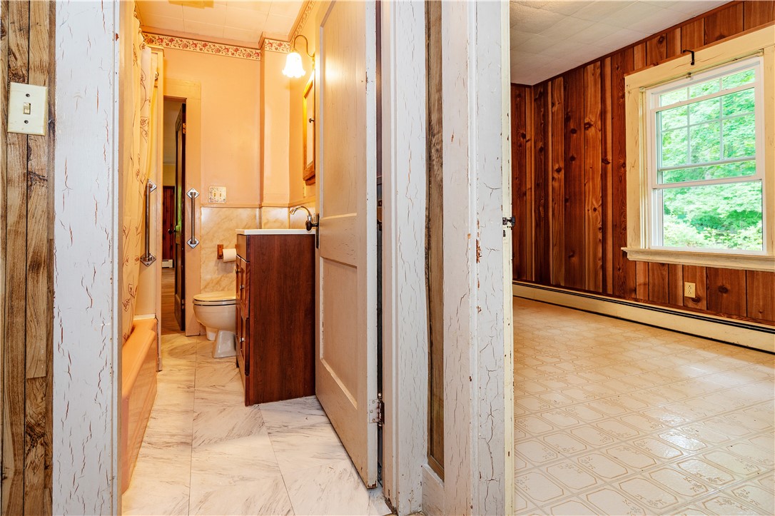 3442 Flat River Road Coventry, RI 02816 - Photo 13 of 38