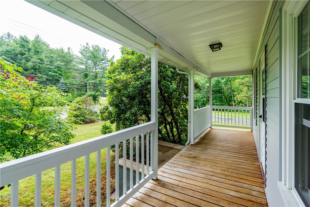 3442 Flat River Road Coventry, RI 02816 - Photo 7 of 38