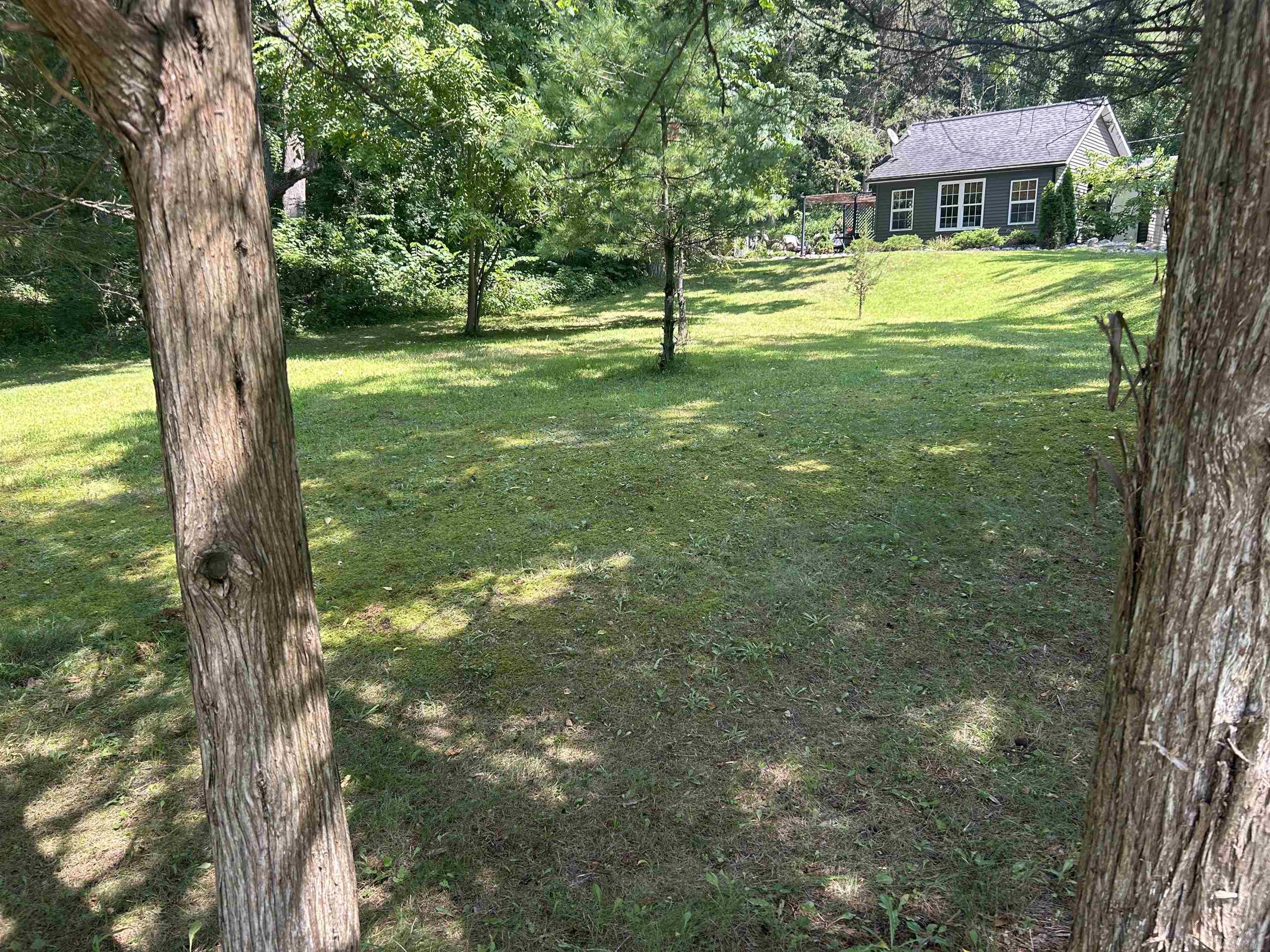 8322 Thurston Road Pinckney, MI 48169 - Photo 2 of 27