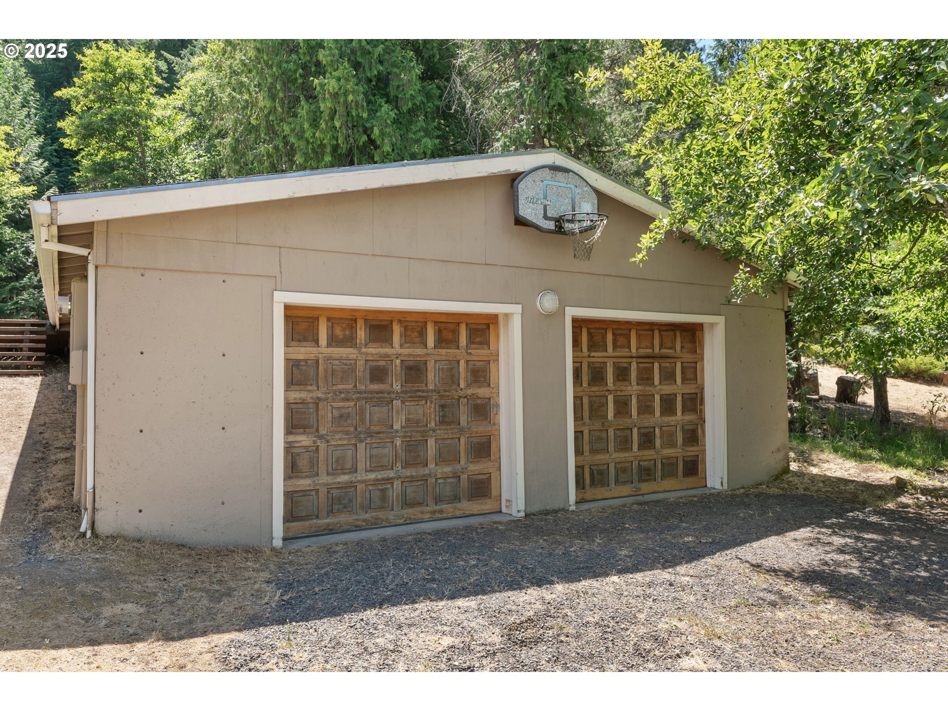 1910 Proctor Road Mosier, OR 97040 - Photo 11 of 43 Front Yard