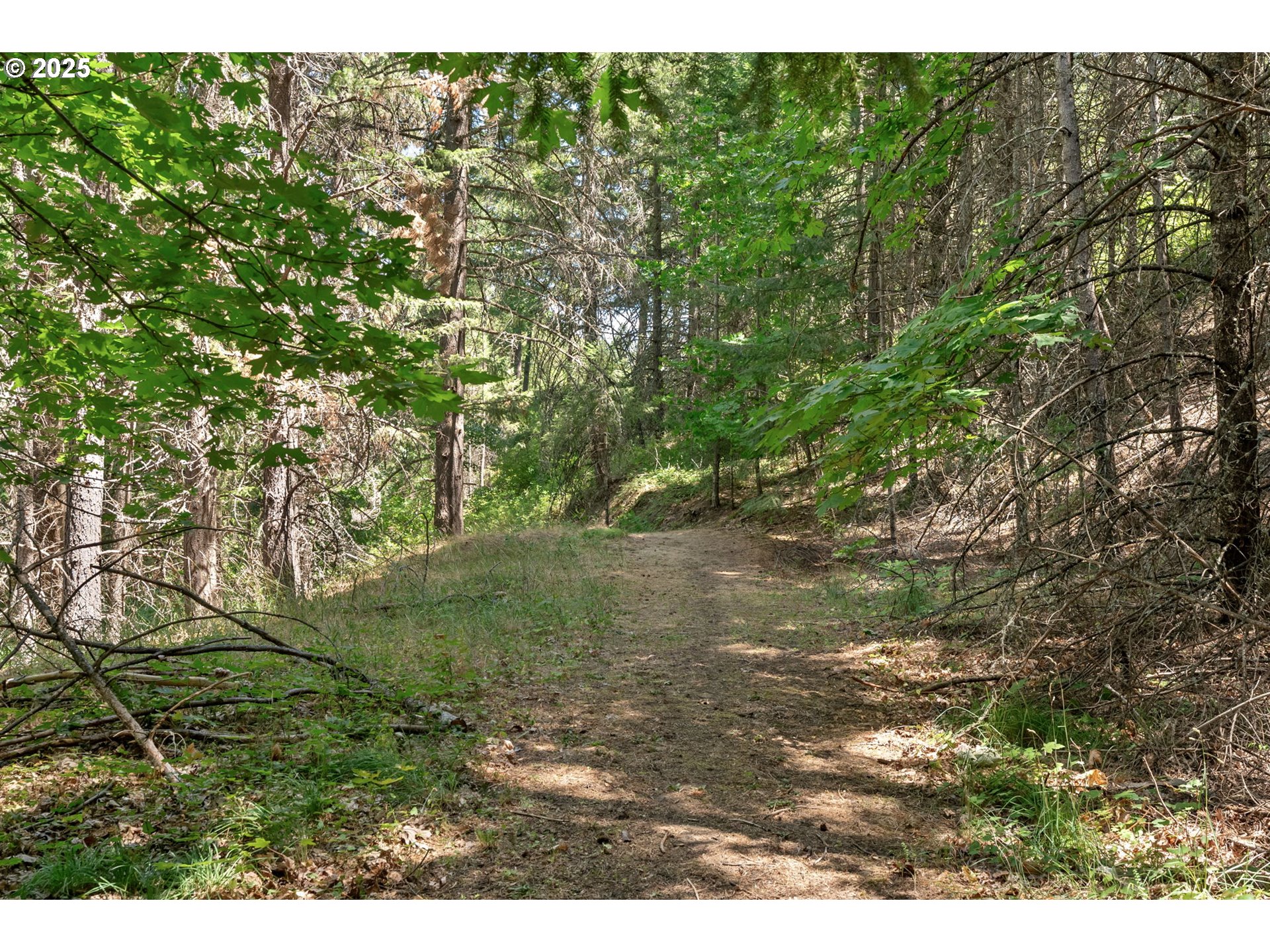 1910 Proctor Road Mosier, OR 97040 - Photo 40 of 43