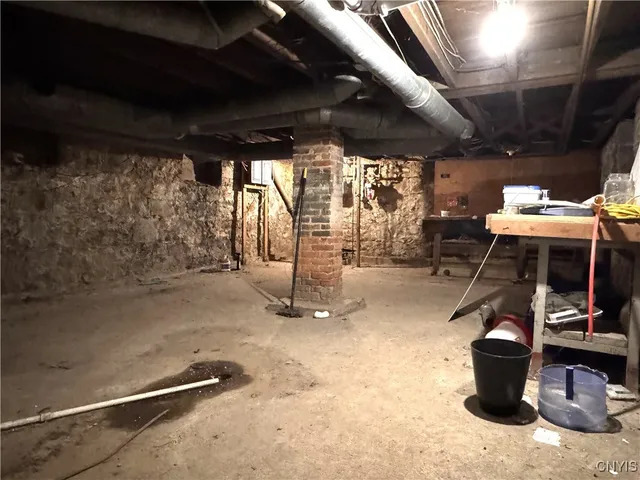 $159,900 | 612 Henry Street, Utica, NY 13502