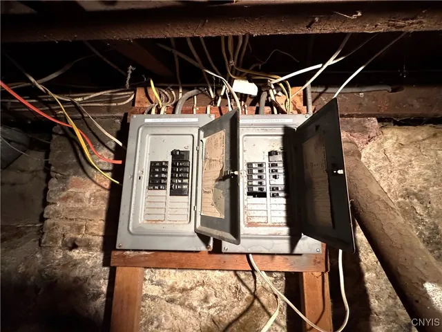 $159,900 | 612 Henry Street, Utica, NY 13502