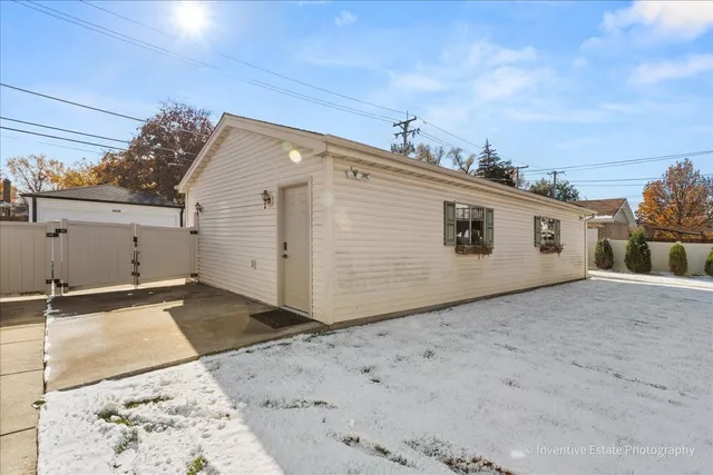 $3,400 | 10323 Canterbury Street, Westchester, IL 60154