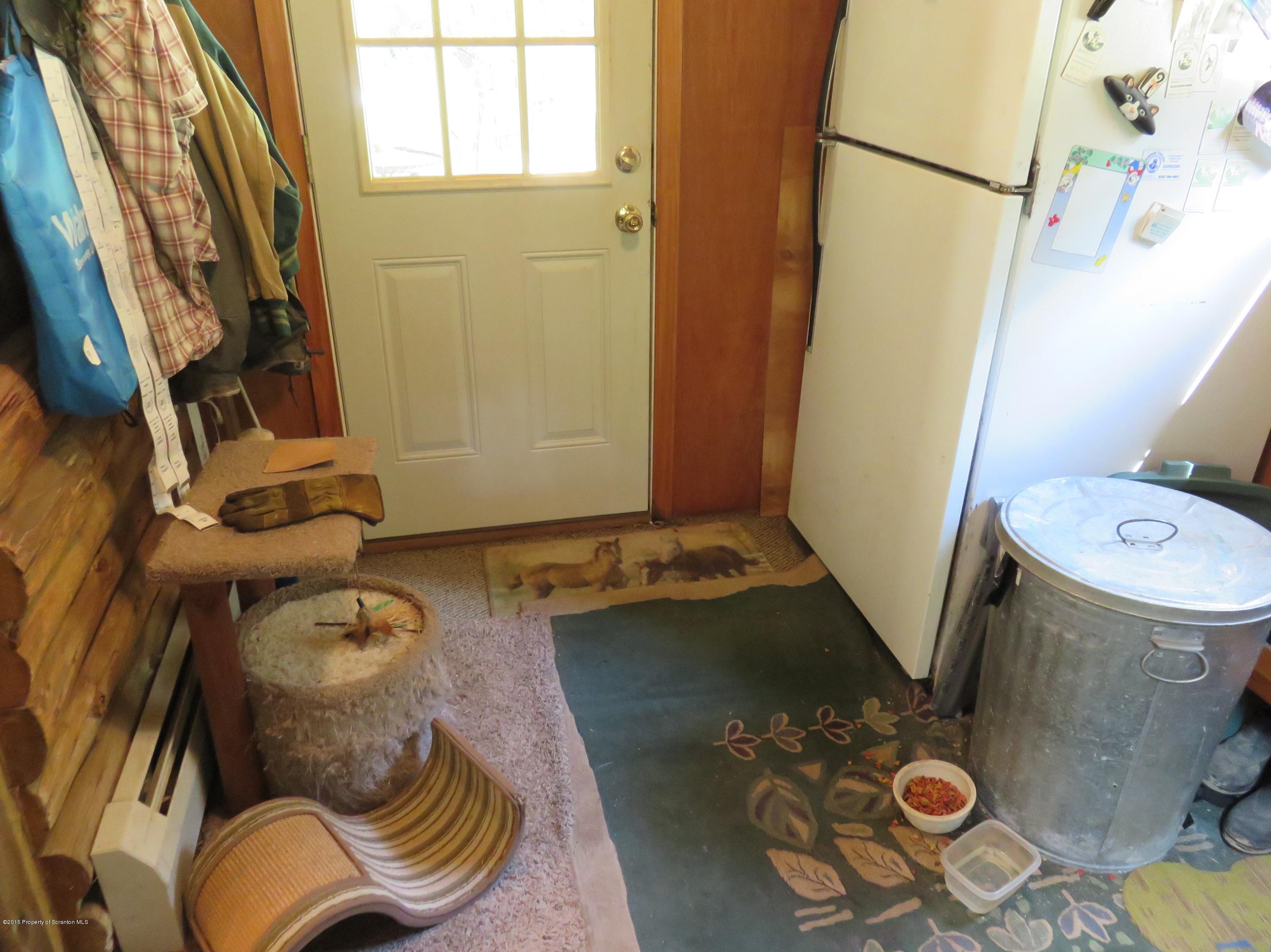 138 Spring Hill Road Moscow, PA 18444 - Photo 13 of 30 a bathroom with a sink toilet and shower