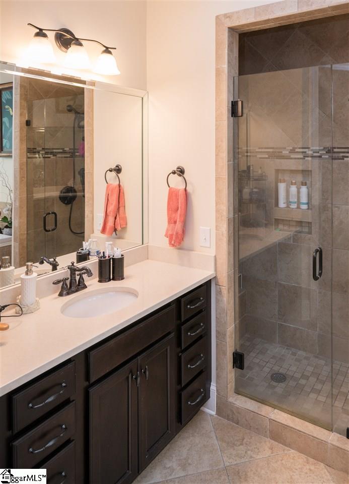 19 West Round Hill Road Greenville, SC 29617 - Photo 15 of 36 Gallery Image 15