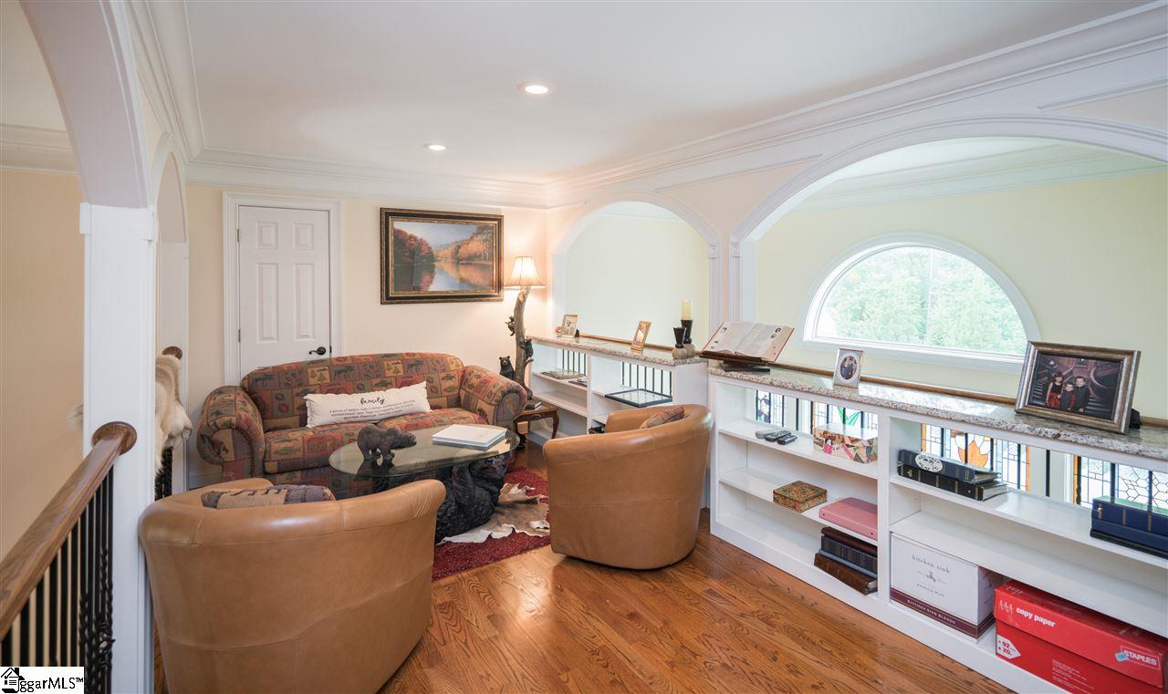 19 West Round Hill Road Greenville, SC 29617 - Photo 19 of 36 Gallery Image 19