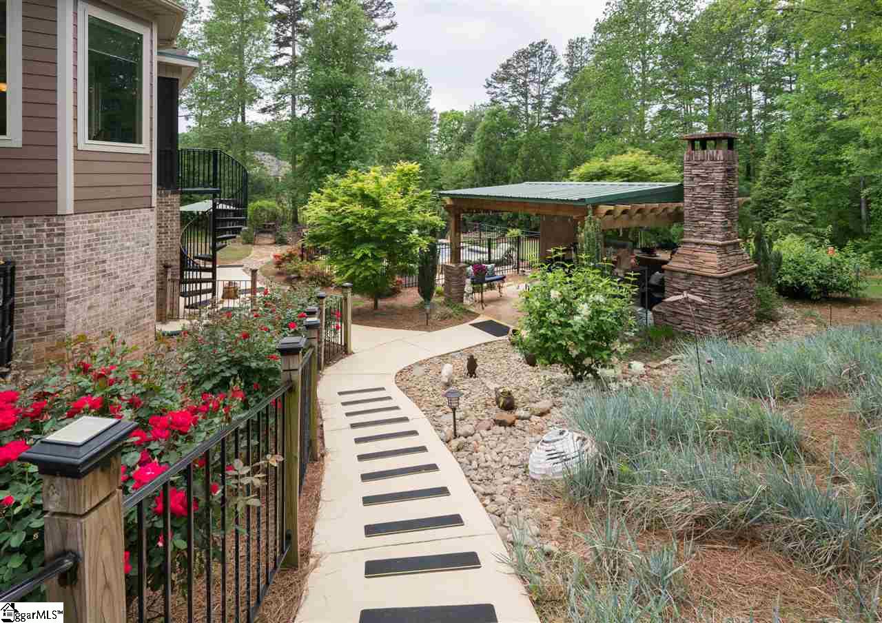 19 West Round Hill Road Greenville, SC 29617 - Photo 27 of 36 Gallery Image 27