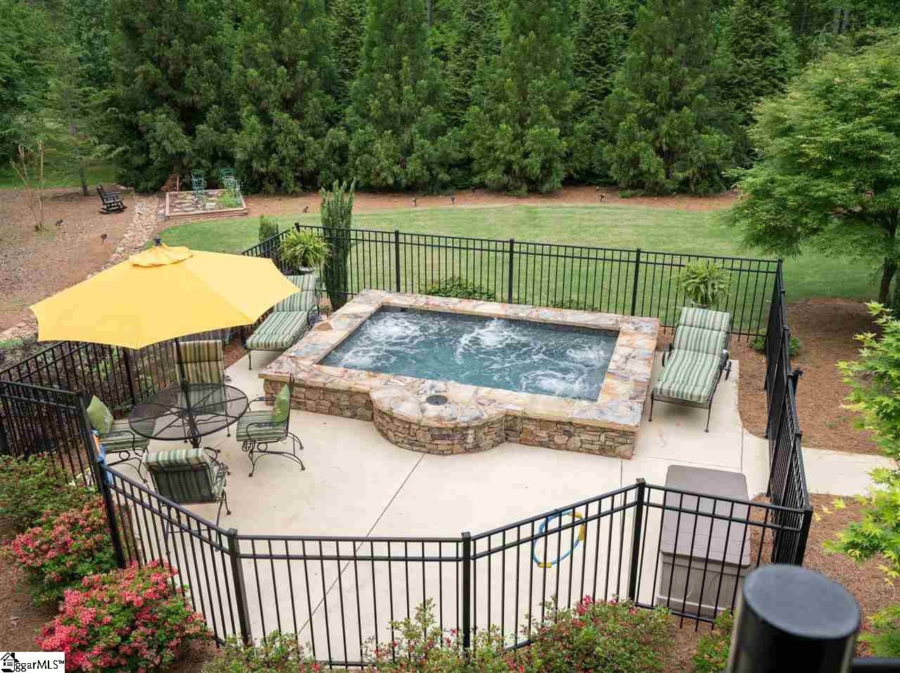 19 West Round Hill Road Greenville, SC 29617 - Photo 32 of 36 Gallery Image 32