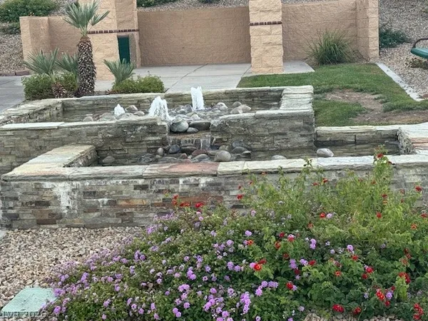 $1,950 | 54 Kukui Court, Henderson, NV 89074