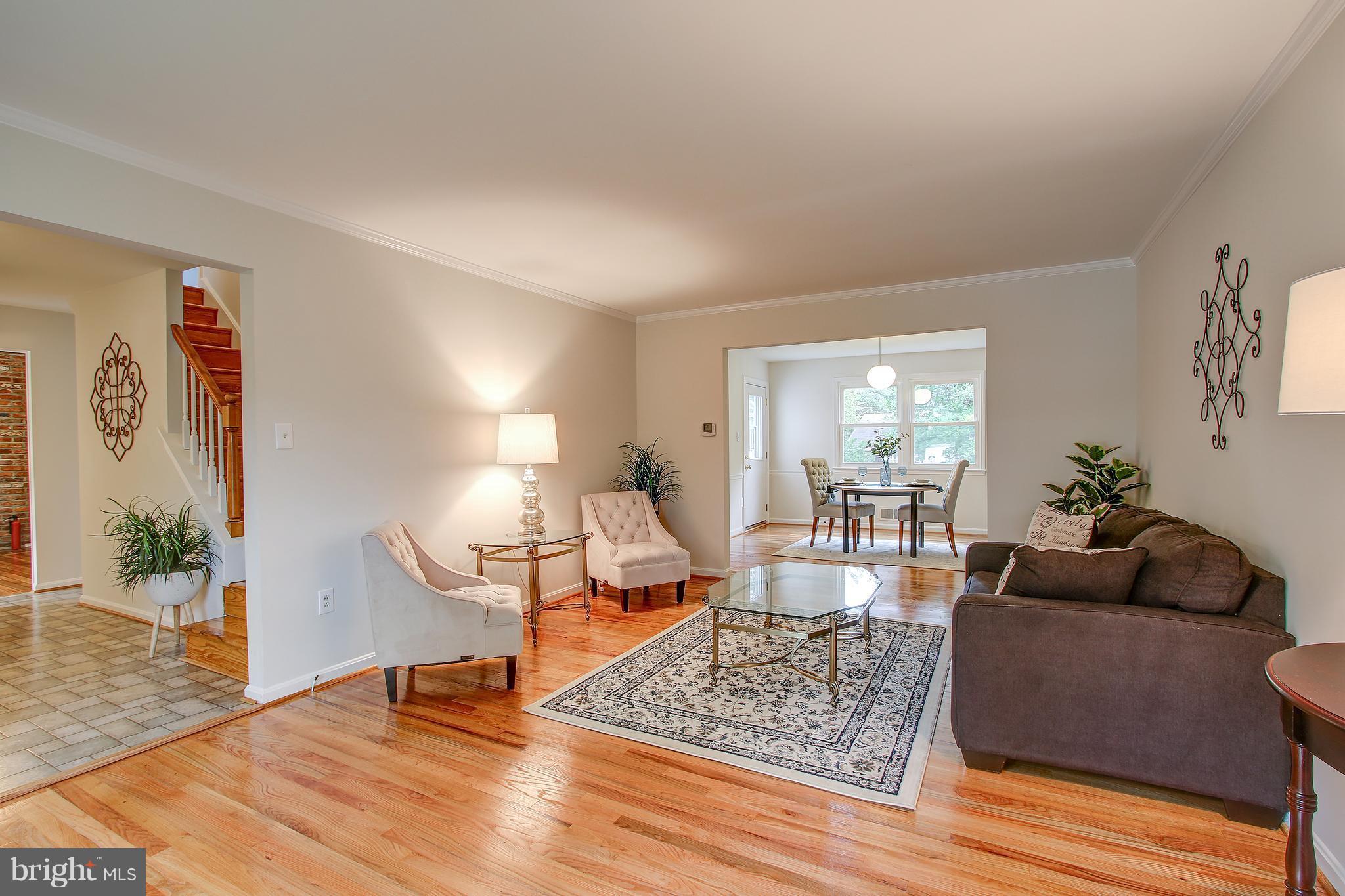 1600 Crestline Road Silver Spring, MD 20904 - Photo 3 of 19 Living Room