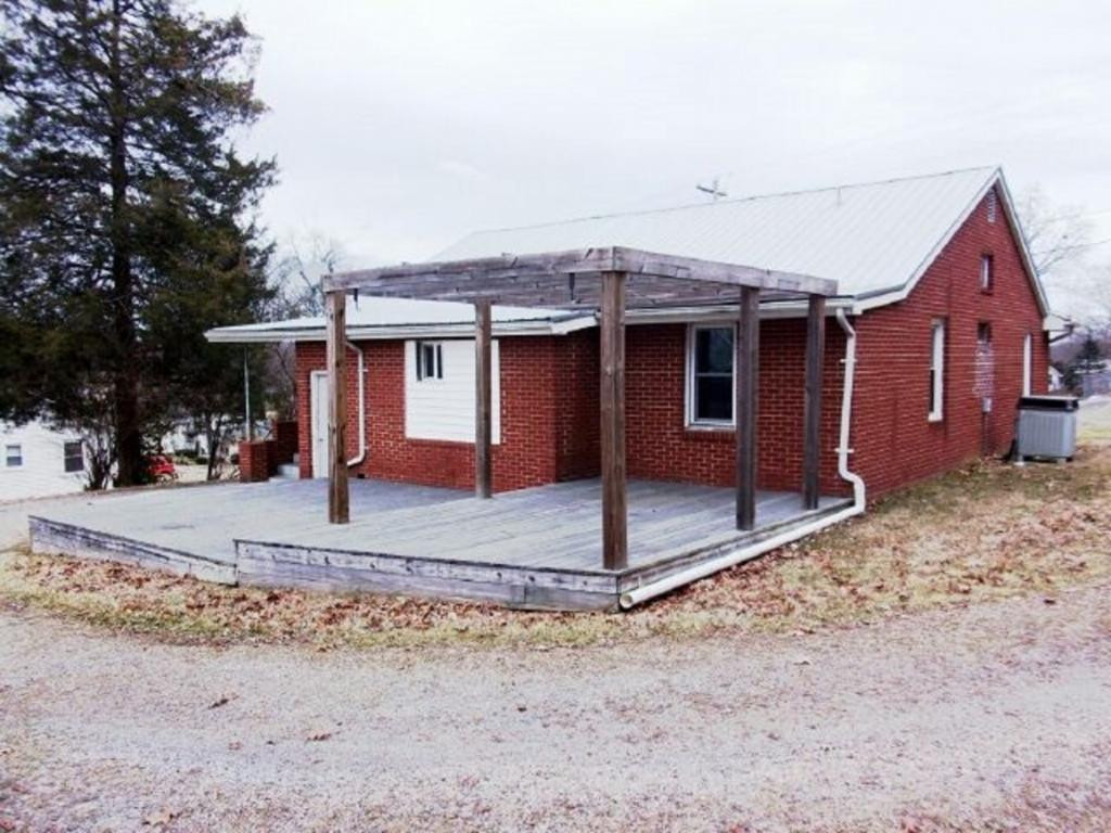 206 Hope Road Greeneville, TN 37745 - Photo 4 of 16 Photo 4