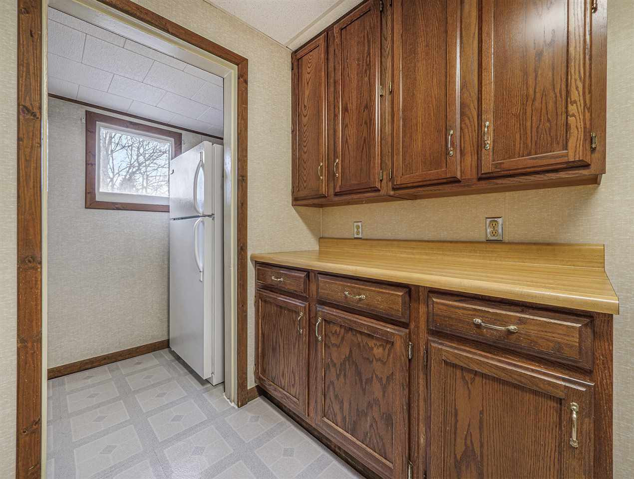 1316 Rhodes Street Jackson, MI 49202 - Photo 13 of 25 Photo 15