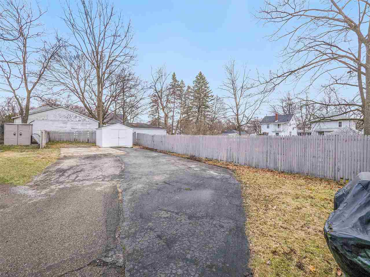 1316 Rhodes Street Jackson, MI 49202 - Photo 23 of 25 Photo 25
