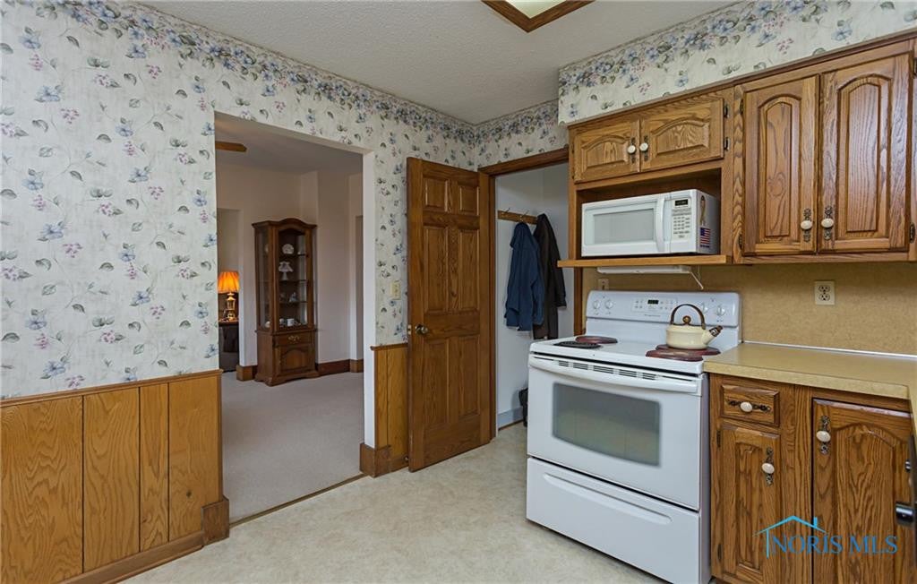 6056 Secor Road Toledo, OH 43613 - Photo 15 of 29 Gallery Image 15