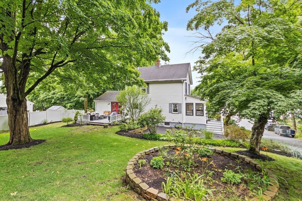 7 Intervale Street Woburn, MA 01801 - Photo 7 of 34