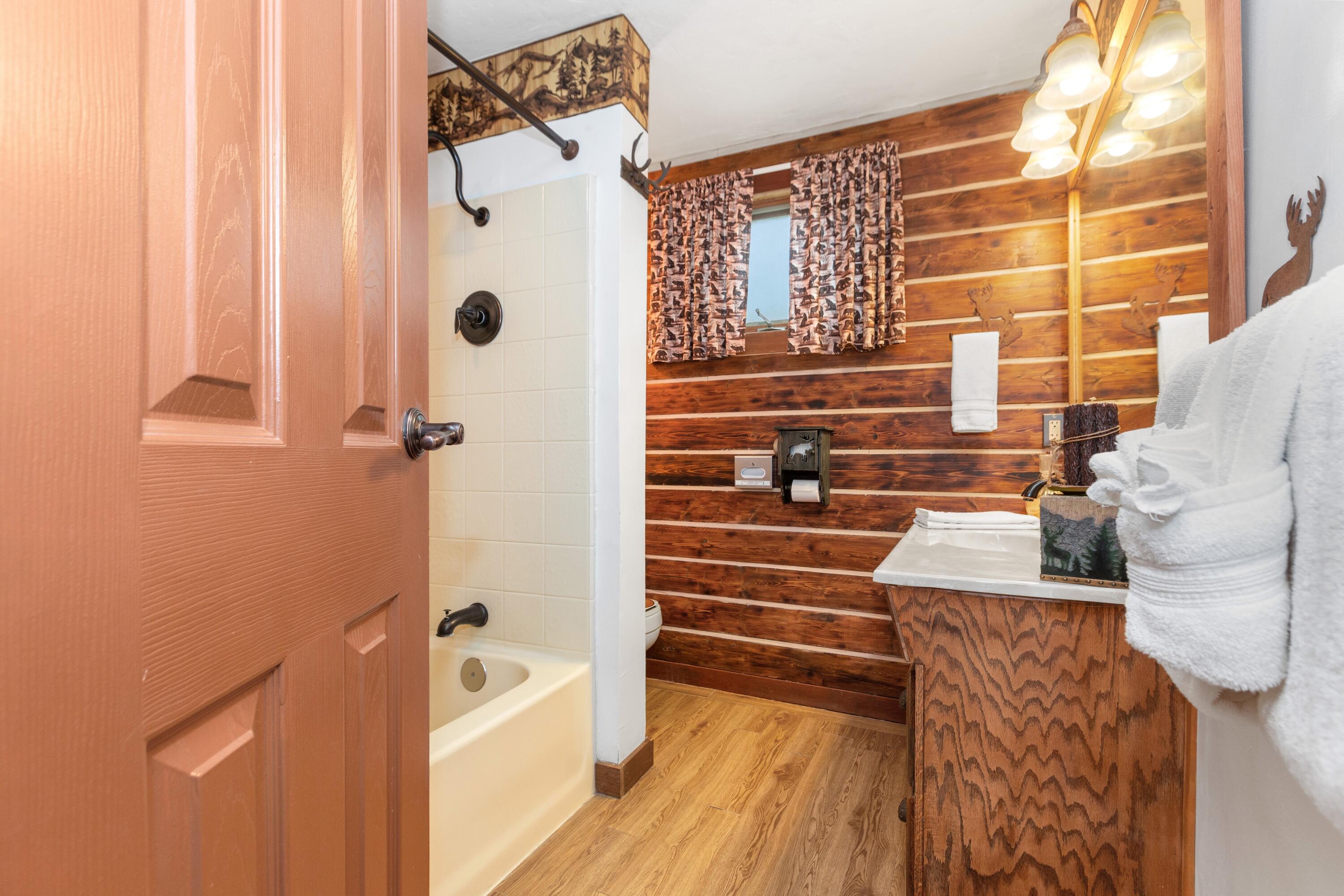 42182 Mynatt Drive Three Rivers, CA 93271 - Photo 14 of 67 Bath 3