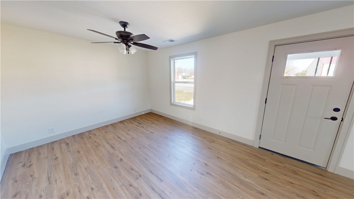 206 Market Street Sidell, IL 61876 - Photo 2 of 14