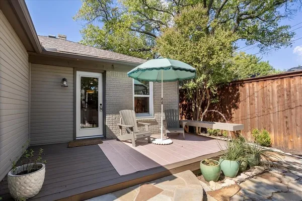 a view of outdoor space yard and patio