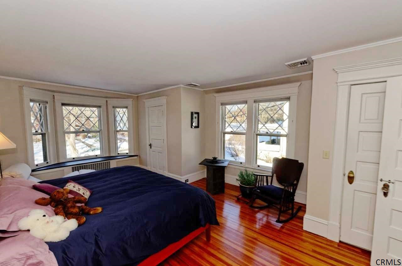 1124 Avon Road Schenectady, NY 12308 - Photo 18 of 25 Photo 18