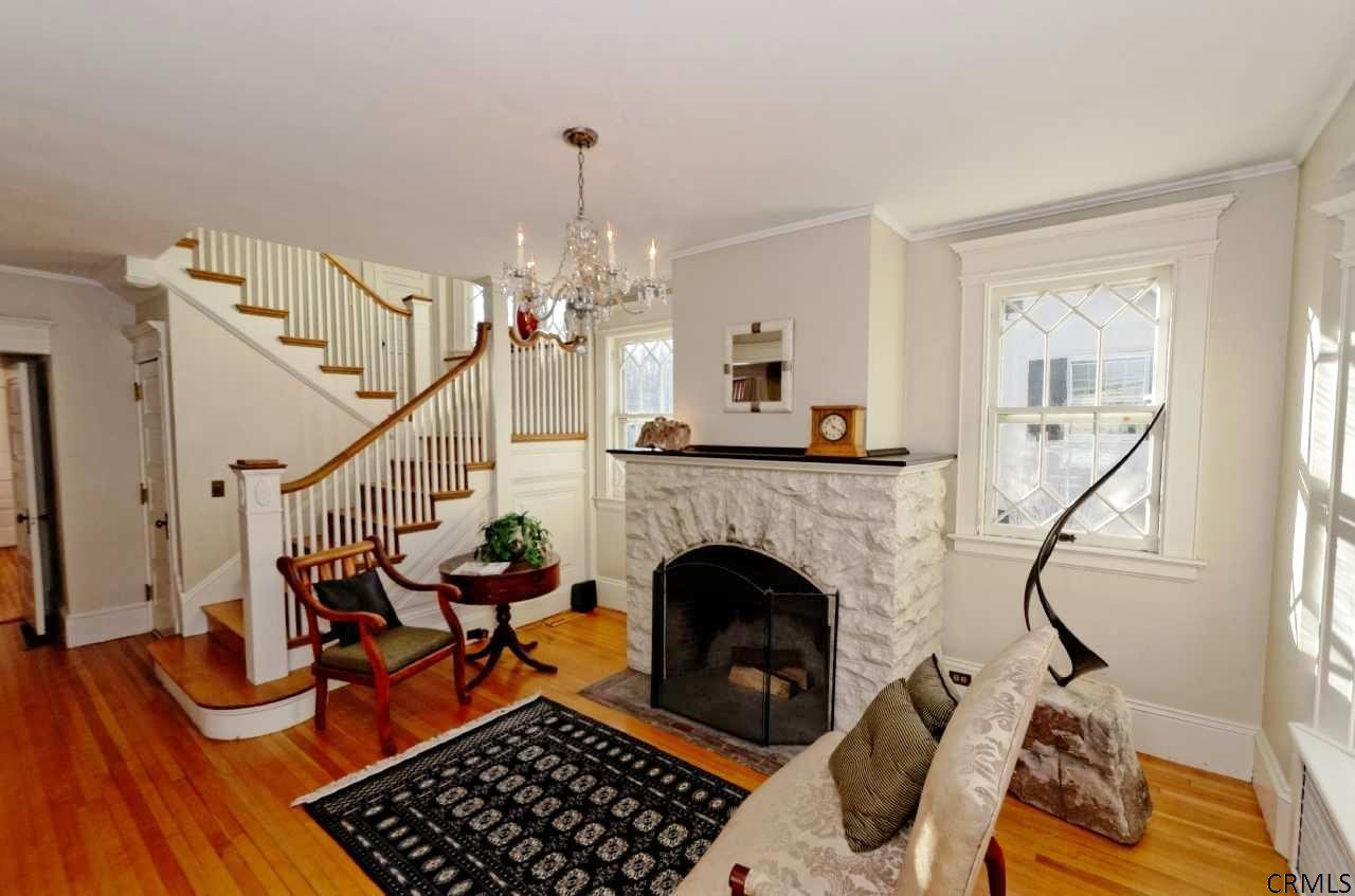 1124 Avon Road Schenectady, NY 12308 - Photo 4 of 25 Photo 4