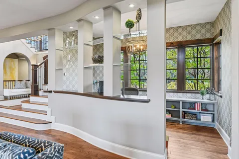 $3,600,000 | 425 Carpenters Point, Wayzata, MN 55391