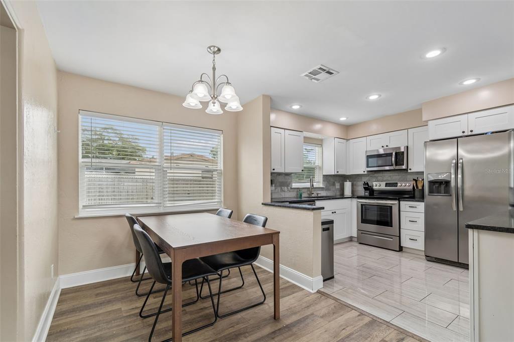 5501 82nd Avenue North Pinellas Park, FL 33781 - Photo 10 of 42