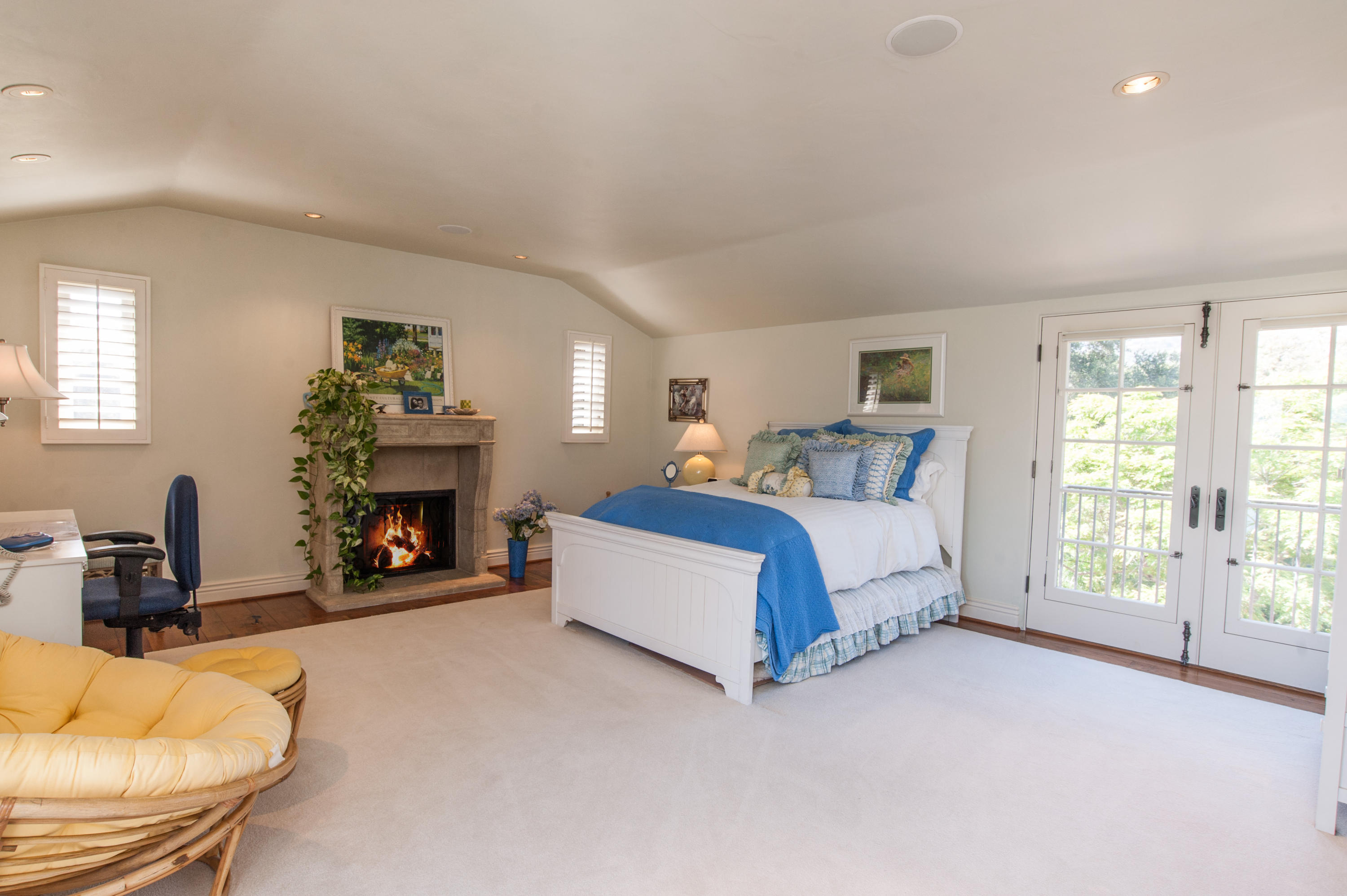 285 Toro Canyon Road Carpinteria, CA 93013 - Photo 15 of 26 Bedroom Suite