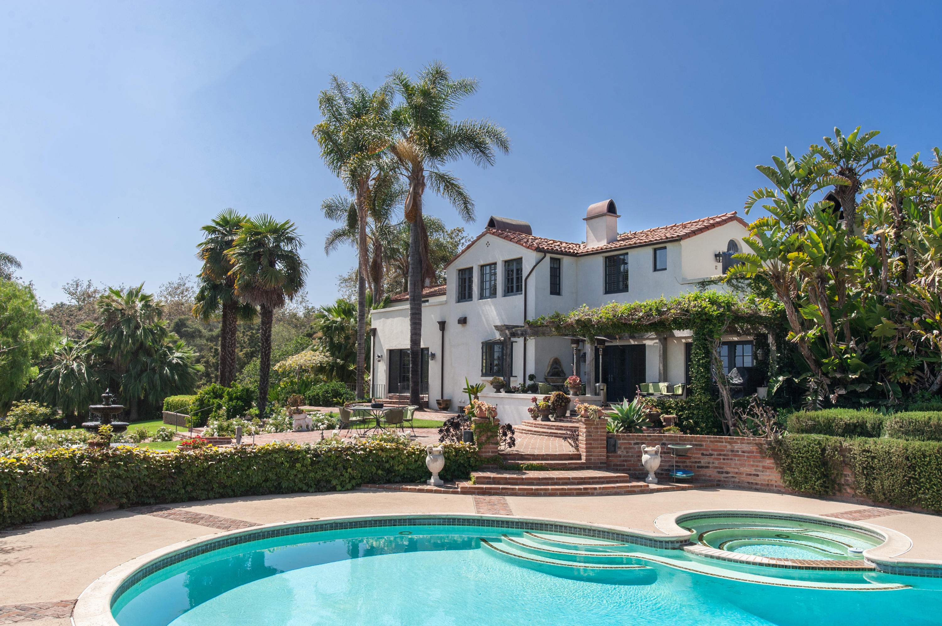 285 Toro Canyon Road Carpinteria, CA 93013 - Photo 18 of 26 Pool