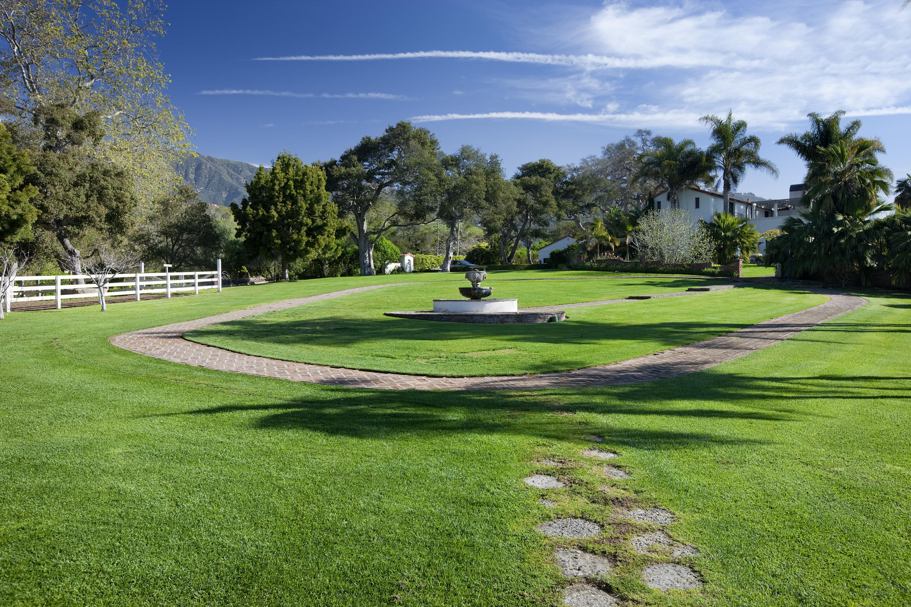 285 Toro Canyon Road Carpinteria, CA 93013 - Photo 23 of 26 Yard