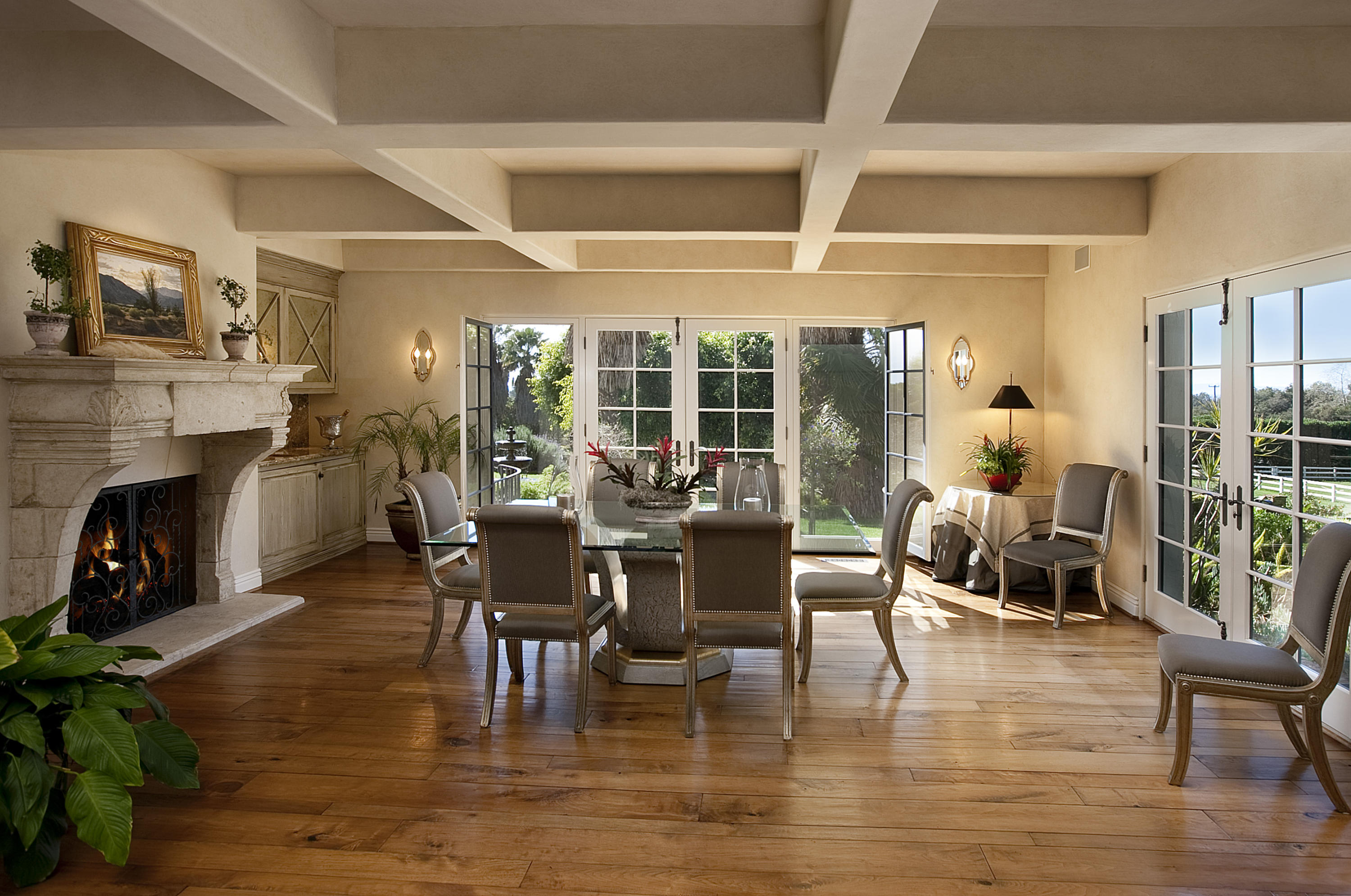 285 Toro Canyon Road Carpinteria, CA 93013 - Photo 7 of 26 Dining Room