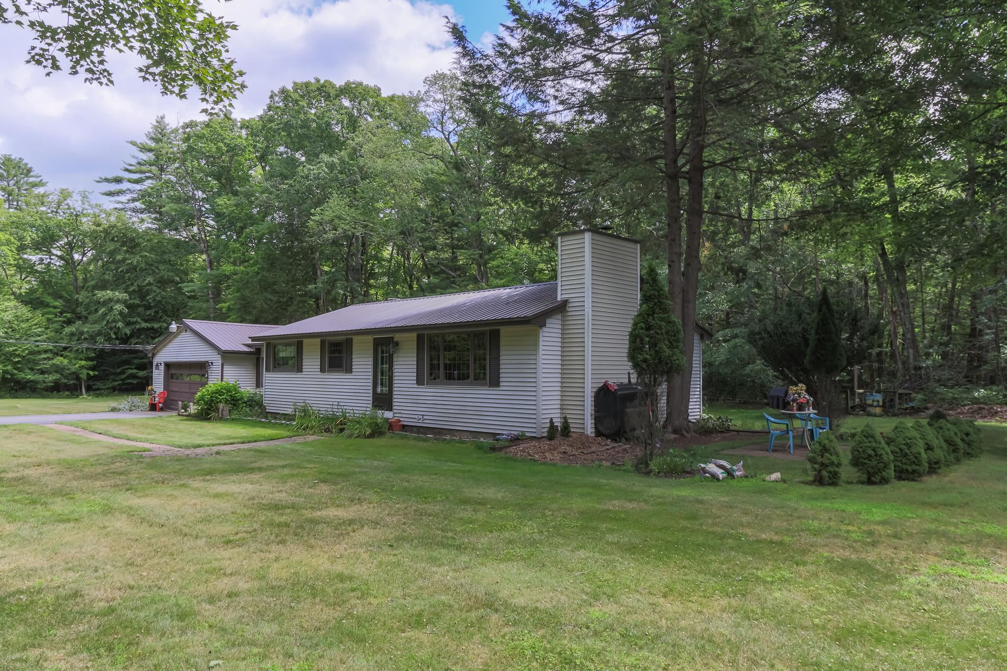 163 Bog Road Goffstown, NH 03045 - Photo 27 of 40 Gallery Image 27