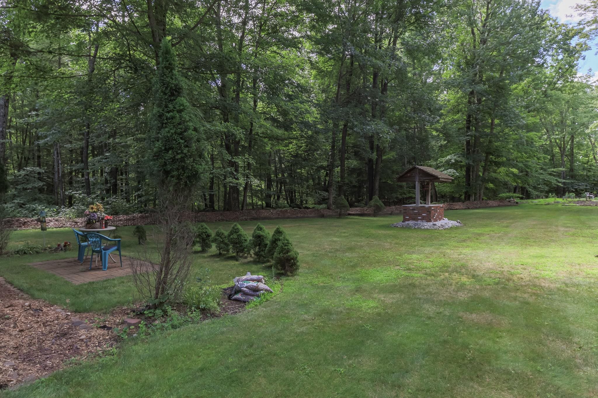 163 Bog Road Goffstown, NH 03045 - Photo 29 of 40 Gallery Image 29
