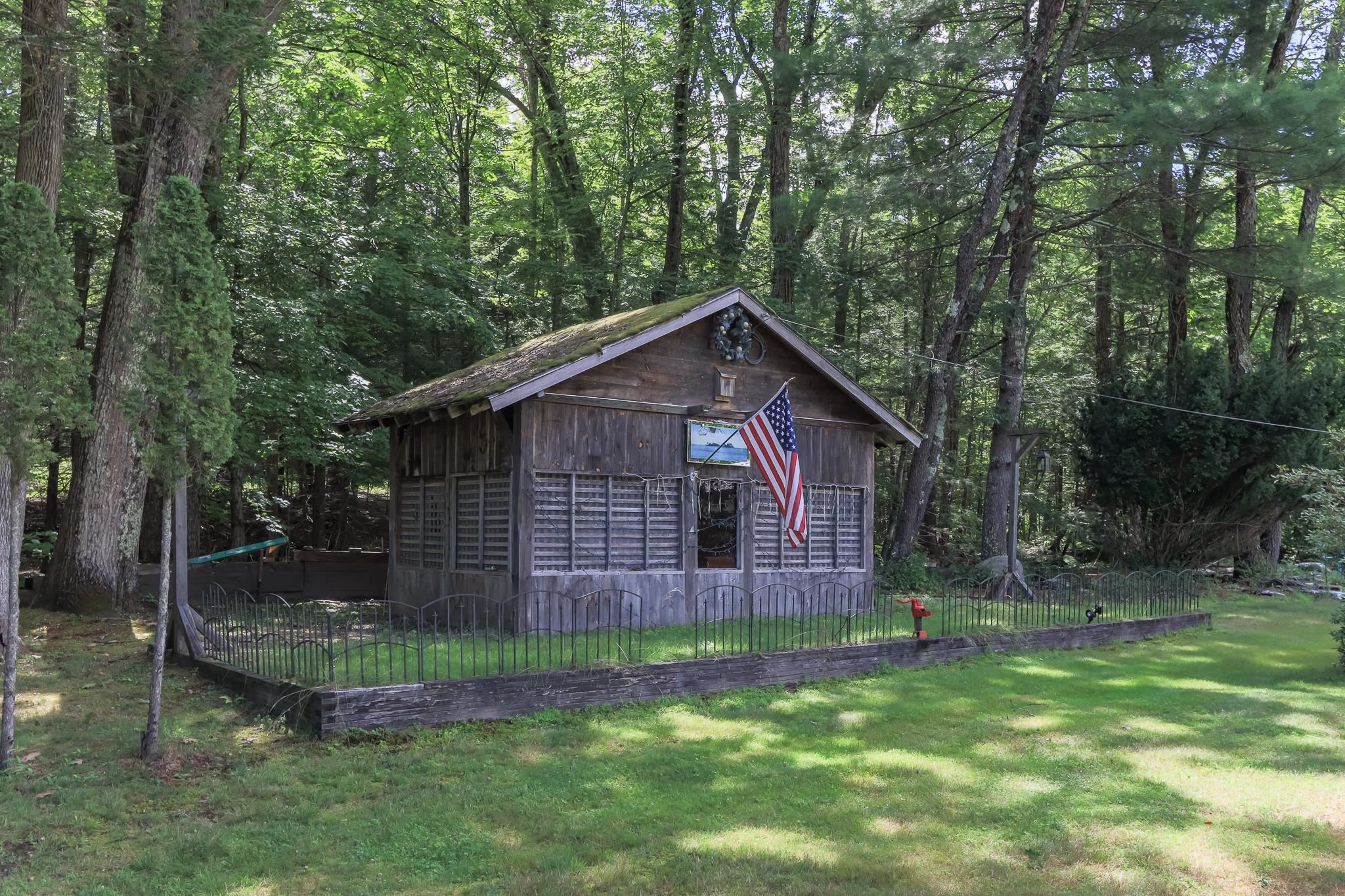 163 Bog Road Goffstown, NH 03045 - Photo 33 of 40 Gallery Image 33