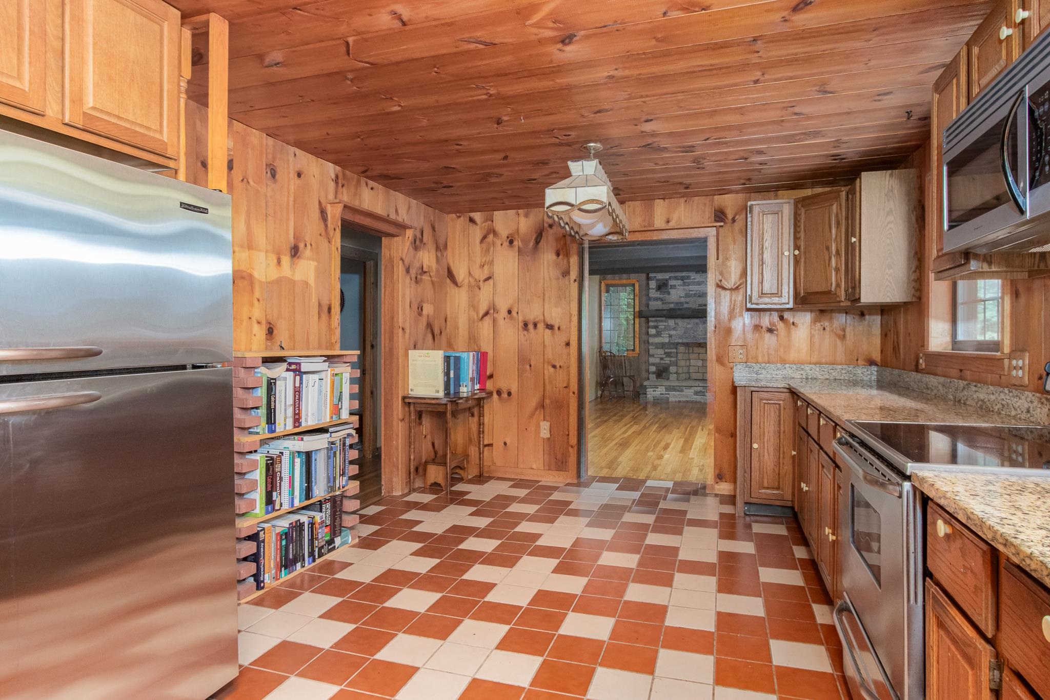 163 Bog Road Goffstown, NH 03045 - Photo 37 of 40 Gallery Image 37