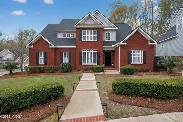 $459,900 | 916 Huntcliffe Drive, Macon, GA 31210