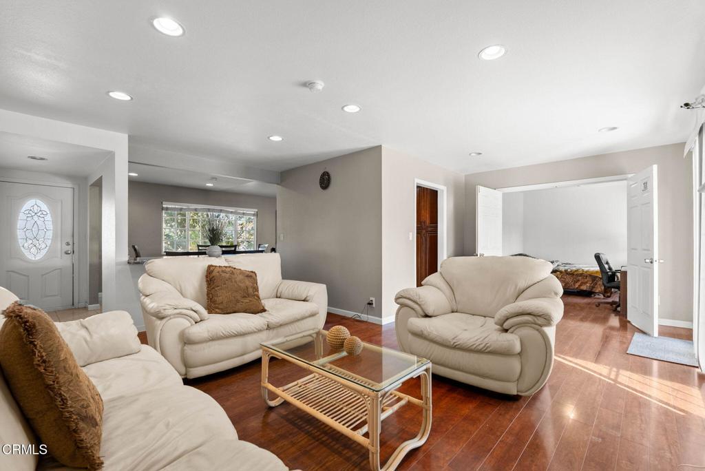 2820 Rock Street Simi Valley, CA 93065 - Photo 6 of 39