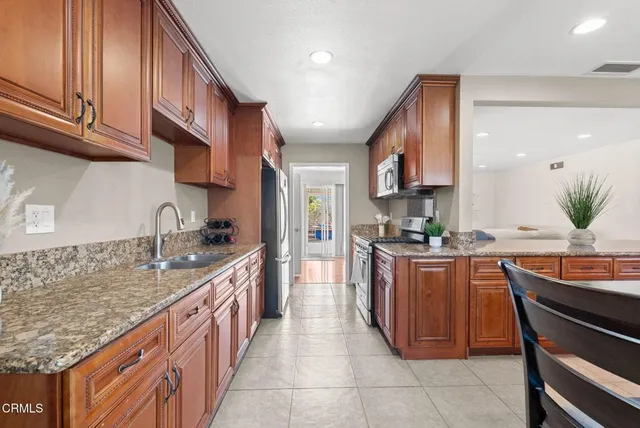 $899,000 | 2820 Rock Street, Simi Valley, CA 93065